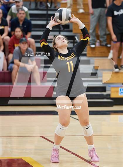 Thumbnail 1 in Las Lomas @ Northgate photogallery.