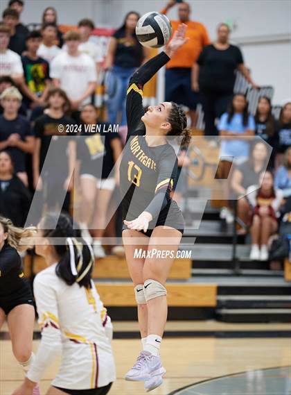 Thumbnail 3 in Las Lomas @ Northgate photogallery.