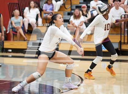 Thumbnail 1 in Las Lomas @ Northgate photogallery.