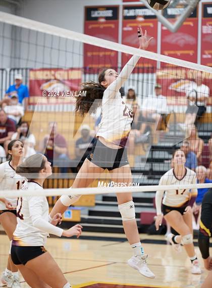 Thumbnail 2 in Las Lomas @ Northgate photogallery.