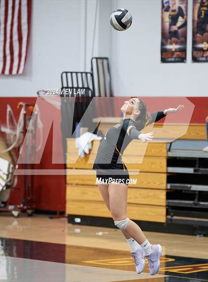 Thumbnail 2 in Las Lomas @ Northgate photogallery.