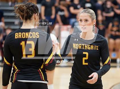 Thumbnail 3 in Las Lomas @ Northgate photogallery.