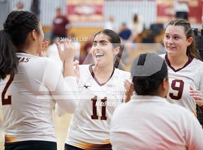 Thumbnail 3 in Las Lomas @ Northgate photogallery.