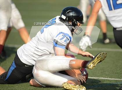 Thumbnail 2 in JV: Point Loma vs Ramona photogallery.