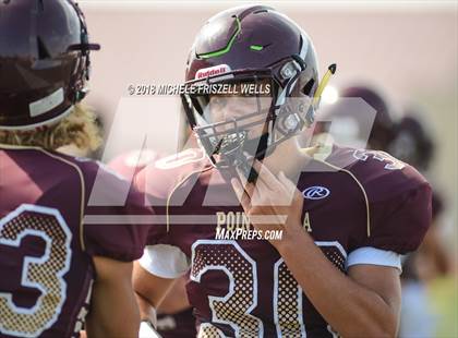 Thumbnail 2 in JV: Point Loma vs Ramona photogallery.