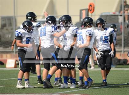 Thumbnail 2 in JV: Point Loma vs Ramona photogallery.