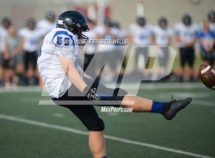 Thumbnail 1 in JV: Point Loma vs Ramona photogallery.