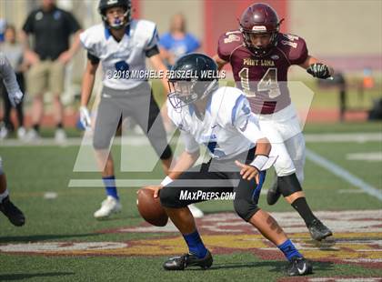 Thumbnail 2 in JV: Point Loma vs Ramona photogallery.