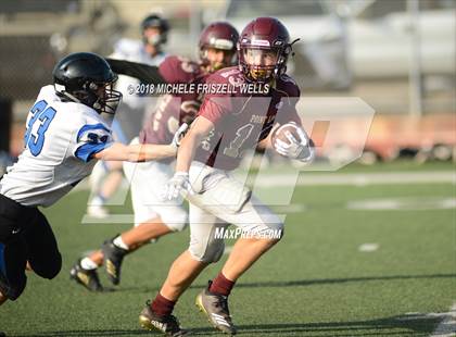 Thumbnail 3 in JV: Point Loma vs Ramona photogallery.