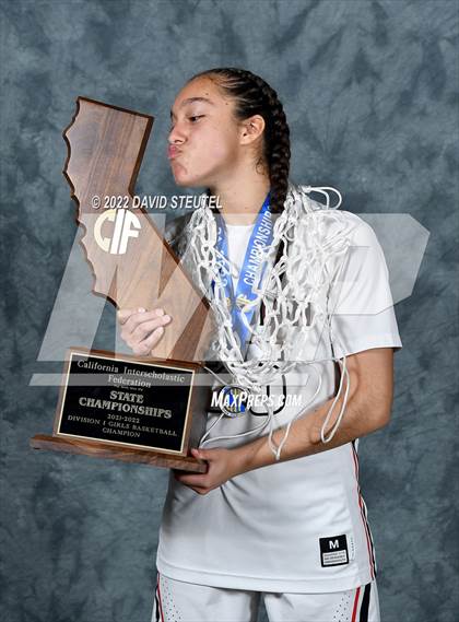 Thumbnail 2 in Salesian College Preparatory (CIF State D1 Award Photos) photogallery.