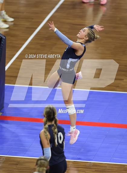 Thumbnail 1 in Rye vs. Vail Christian (CHSAA 2A 1st Round) photogallery.