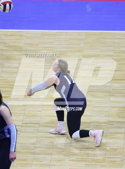 Thumbnail 3 in Rye vs. Vail Christian (CHSAA 2A 1st Round) photogallery.