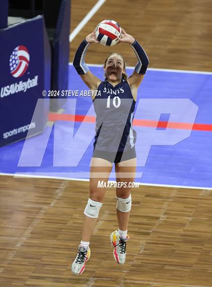 Thumbnail 3 in Rye vs. Vail Christian (CHSAA 2A 1st Round) photogallery.