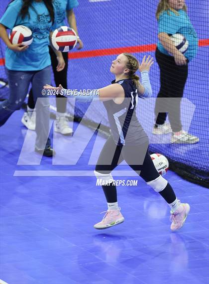 Thumbnail 3 in Rye vs. Vail Christian (CHSAA 2A 1st Round) photogallery.