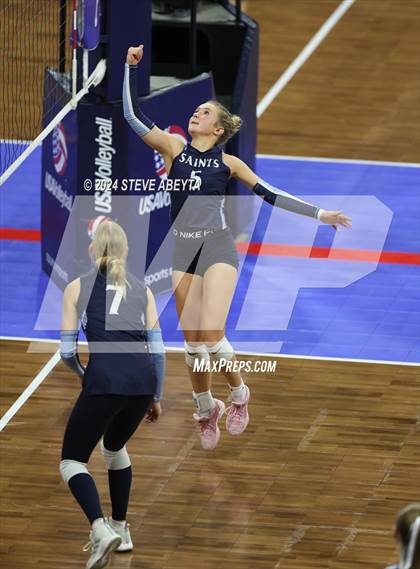 Thumbnail 1 in Rye vs. Vail Christian (CHSAA 2A 1st Round) photogallery.