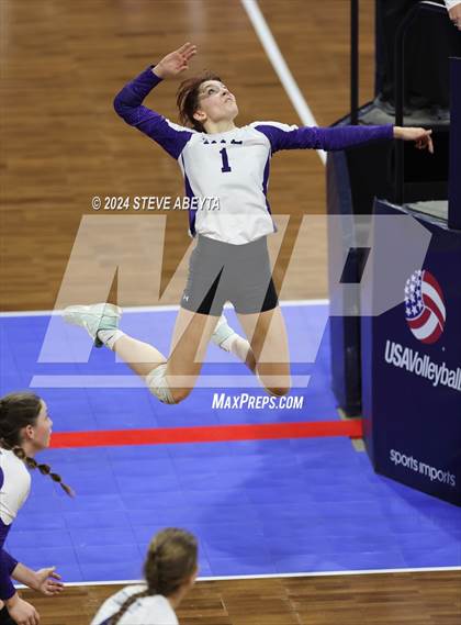 Thumbnail 1 in Rye vs. Vail Christian (CHSAA 2A 1st Round) photogallery.