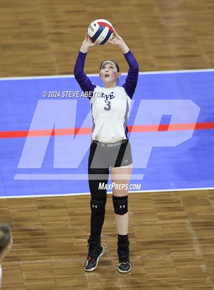 Thumbnail 1 in Rye vs. Vail Christian (CHSAA 2A 1st Round) photogallery.