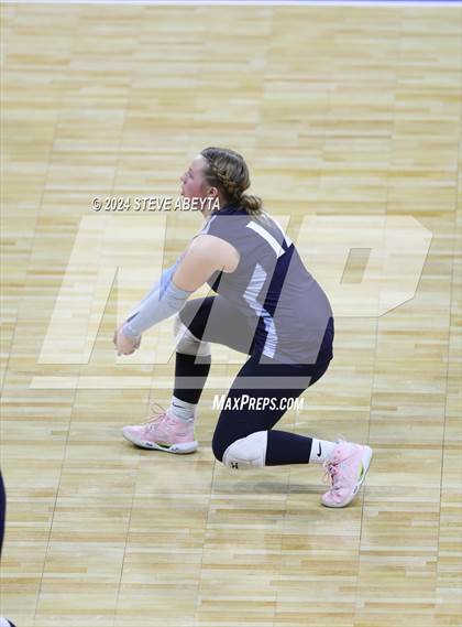 Thumbnail 1 in Rye vs. Vail Christian (CHSAA 2A 1st Round) photogallery.
