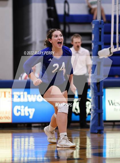 Thumbnail 1 in Riverside vs Lincoln photogallery.