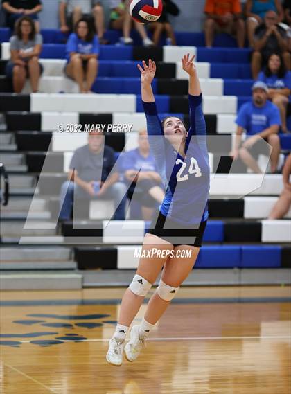 Thumbnail 2 in Riverside vs Lincoln photogallery.