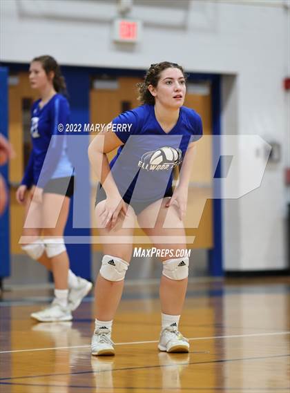 Thumbnail 2 in Riverside vs Lincoln photogallery.