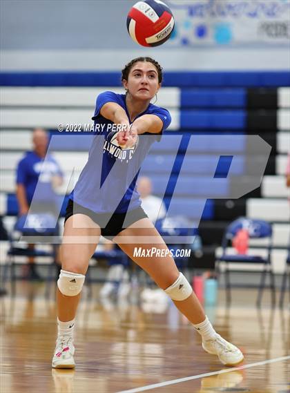 Thumbnail 2 in Riverside vs Lincoln photogallery.