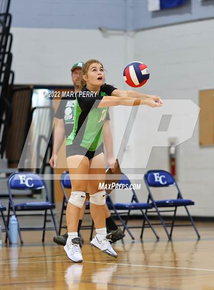 Thumbnail 3 in Riverside vs Lincoln photogallery.