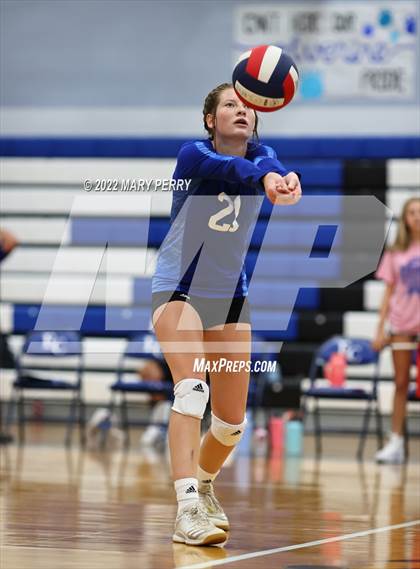 Thumbnail 3 in Riverside vs Lincoln photogallery.
