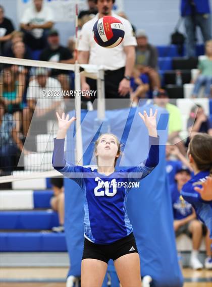 Thumbnail 3 in Riverside vs Lincoln photogallery.