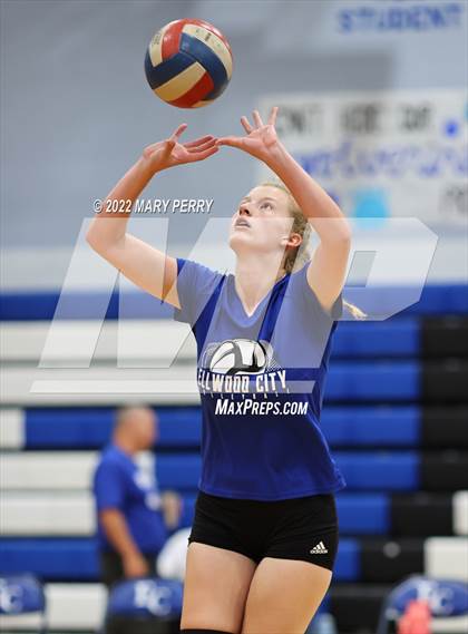Thumbnail 1 in Riverside vs Lincoln photogallery.