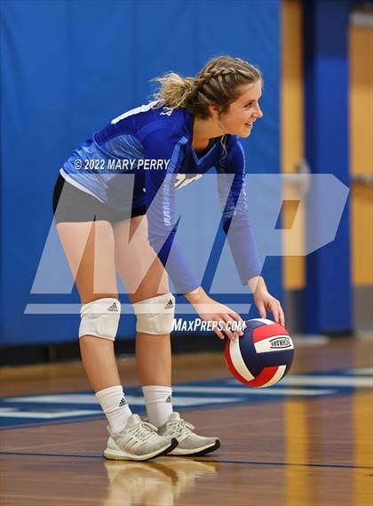 Thumbnail 2 in Riverside vs Lincoln photogallery.