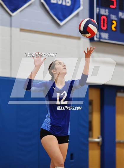 Thumbnail 3 in Riverside vs Lincoln photogallery.