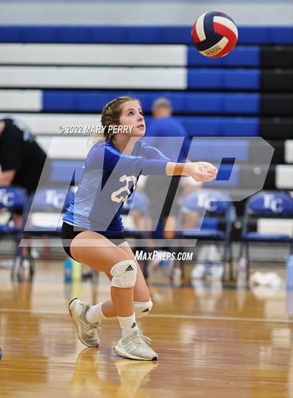 Thumbnail 2 in Riverside vs Lincoln photogallery.