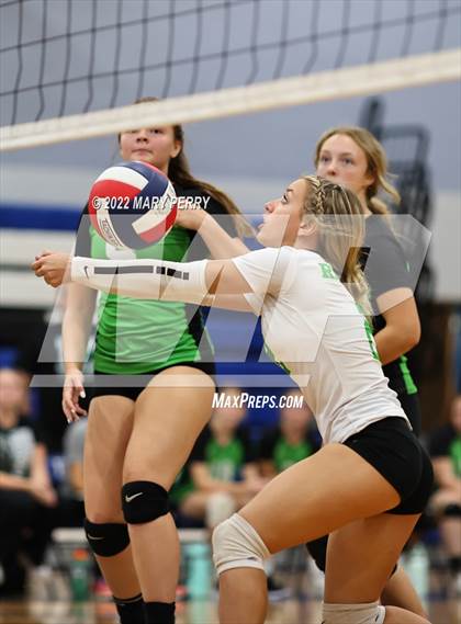 Thumbnail 1 in Riverside vs Lincoln photogallery.