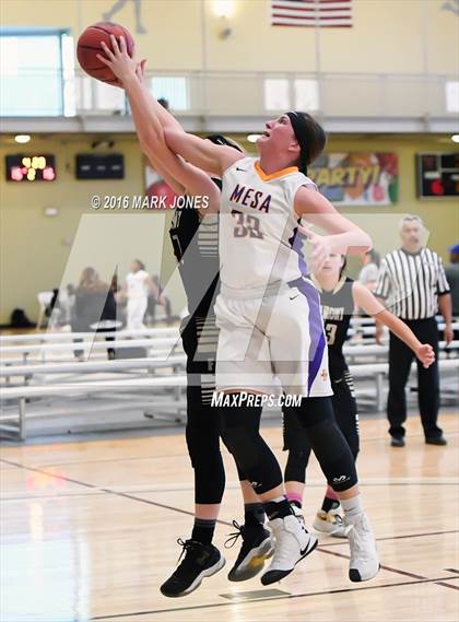 Thumbnail 1 in Fremont vs. Mesa (Nike Tournament of Champions) photogallery.
