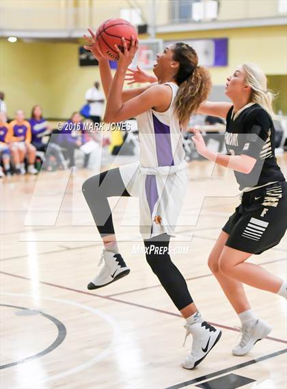 Thumbnail 1 in Fremont vs. Mesa (Nike Tournament of Champions) photogallery.