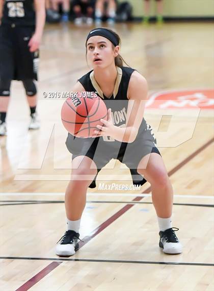 Thumbnail 3 in Fremont vs. Mesa (Nike Tournament of Champions) photogallery.