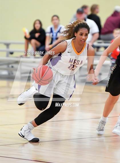 Thumbnail 2 in Fremont vs. Mesa (Nike Tournament of Champions) photogallery.