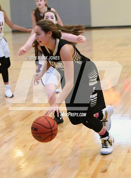Thumbnail 1 in Fremont vs. Mesa (Nike Tournament of Champions) photogallery.