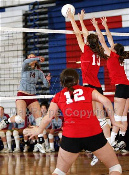 Thumbnail 3 in St. Francis vs. Castilleja  (CIF CCS D5 Final) photogallery.