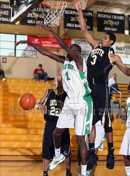 Thumbnail 3 in Fort Myers vs. Fayette County (City of the Palms Classic) photogallery.