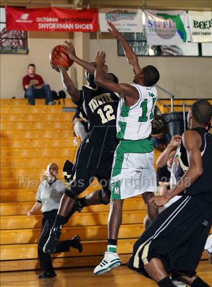 Thumbnail 2 in Fort Myers vs. Fayette County (City of the Palms Classic) photogallery.