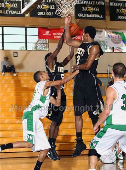 Thumbnail 2 in Fort Myers vs. Fayette County (City of the Palms Classic) photogallery.