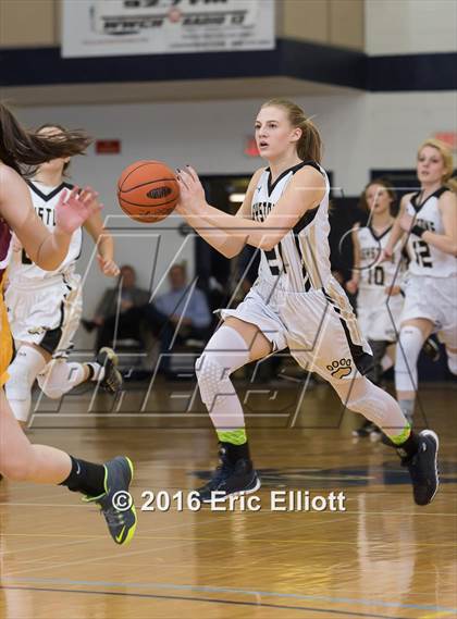 Thumbnail 1 in Elk County Catholic vs Keystone (PIAA District IX A Final) photogallery.