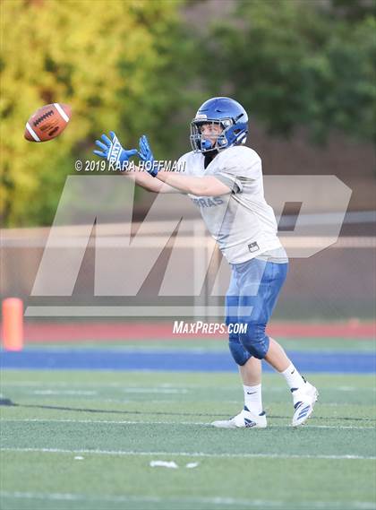 Thumbnail 1 in Lincoln vs Woodcreek (Scrimmage) photogallery.