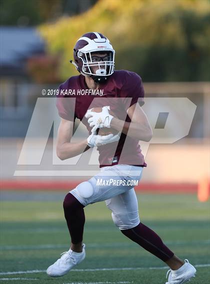 Thumbnail 3 in Lincoln vs Woodcreek (Scrimmage) photogallery.