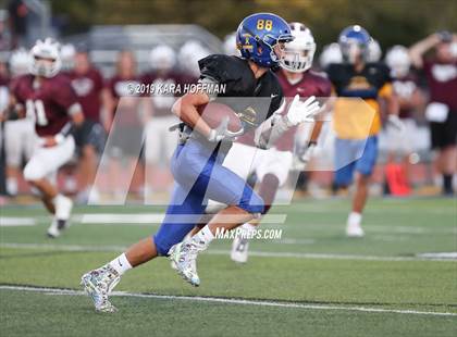 Thumbnail 2 in Lincoln vs Woodcreek (Scrimmage) photogallery.