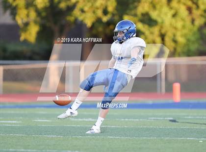Thumbnail 3 in Lincoln vs Woodcreek (Scrimmage) photogallery.
