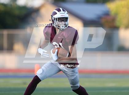 Thumbnail 2 in Lincoln vs Woodcreek (Scrimmage) photogallery.
