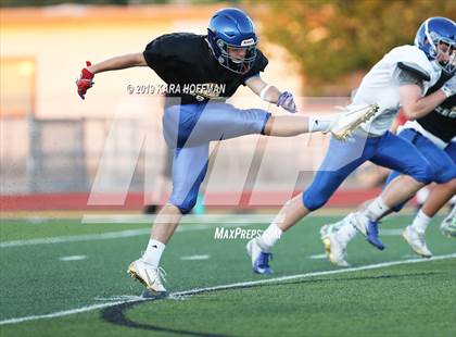 Thumbnail 2 in Lincoln vs Woodcreek (Scrimmage) photogallery.